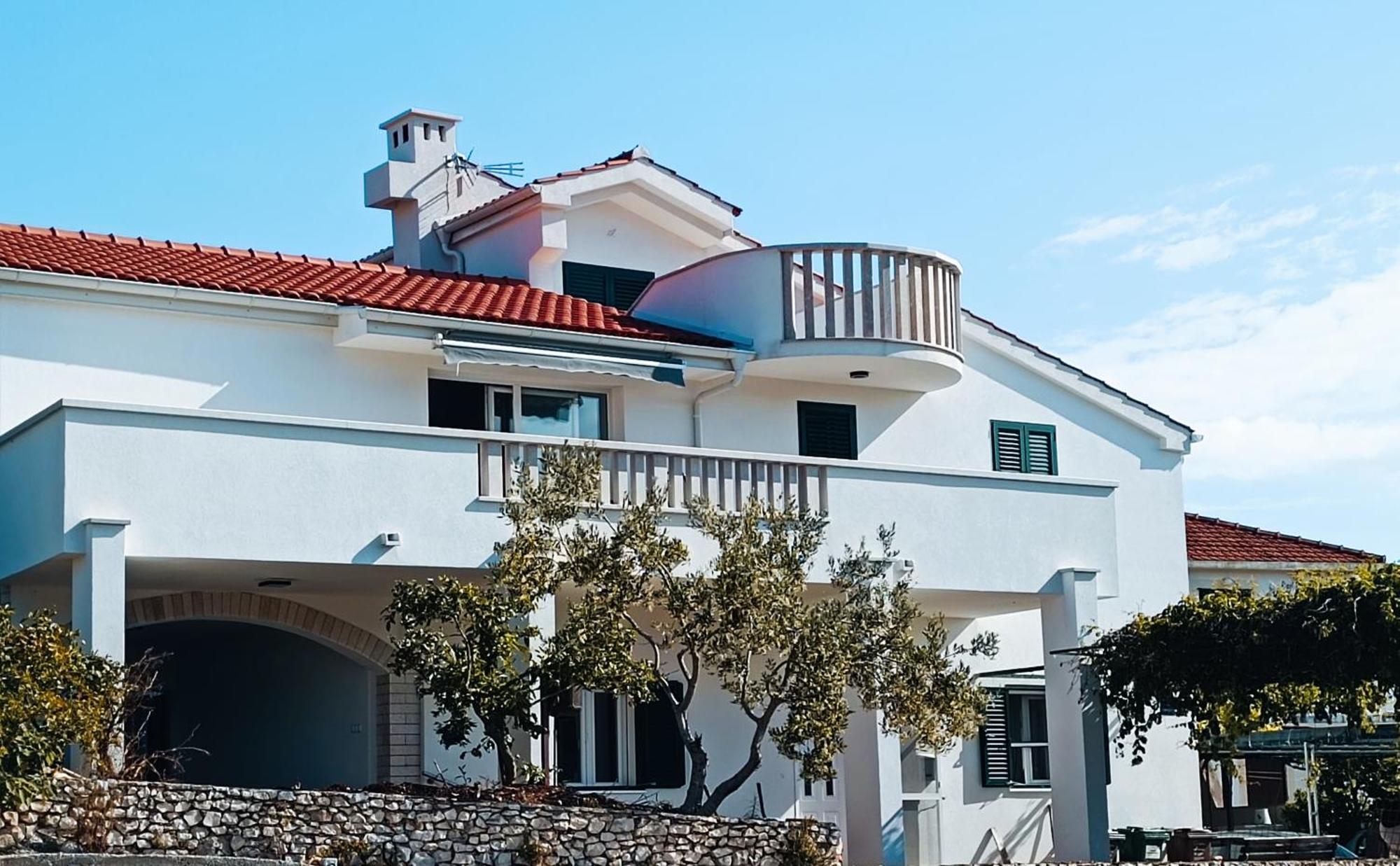 Apartma Lucy Slatine
